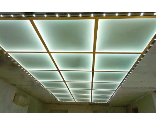 Купить Потолок из матовых пескоструйных стёкол 600х600мм -